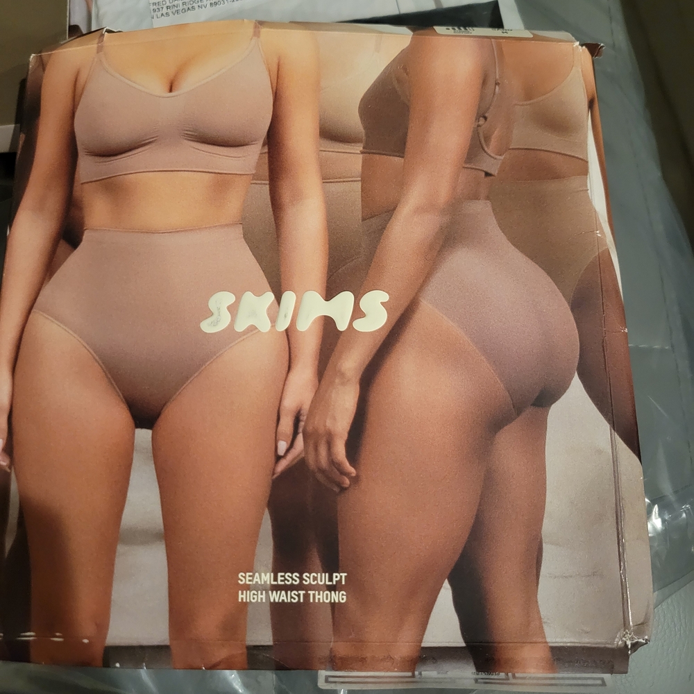Skims Seamless Sculpt High Waist Thong